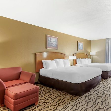 Comfort Inn & Suites Chesapeake - Portsmouth Exterior foto