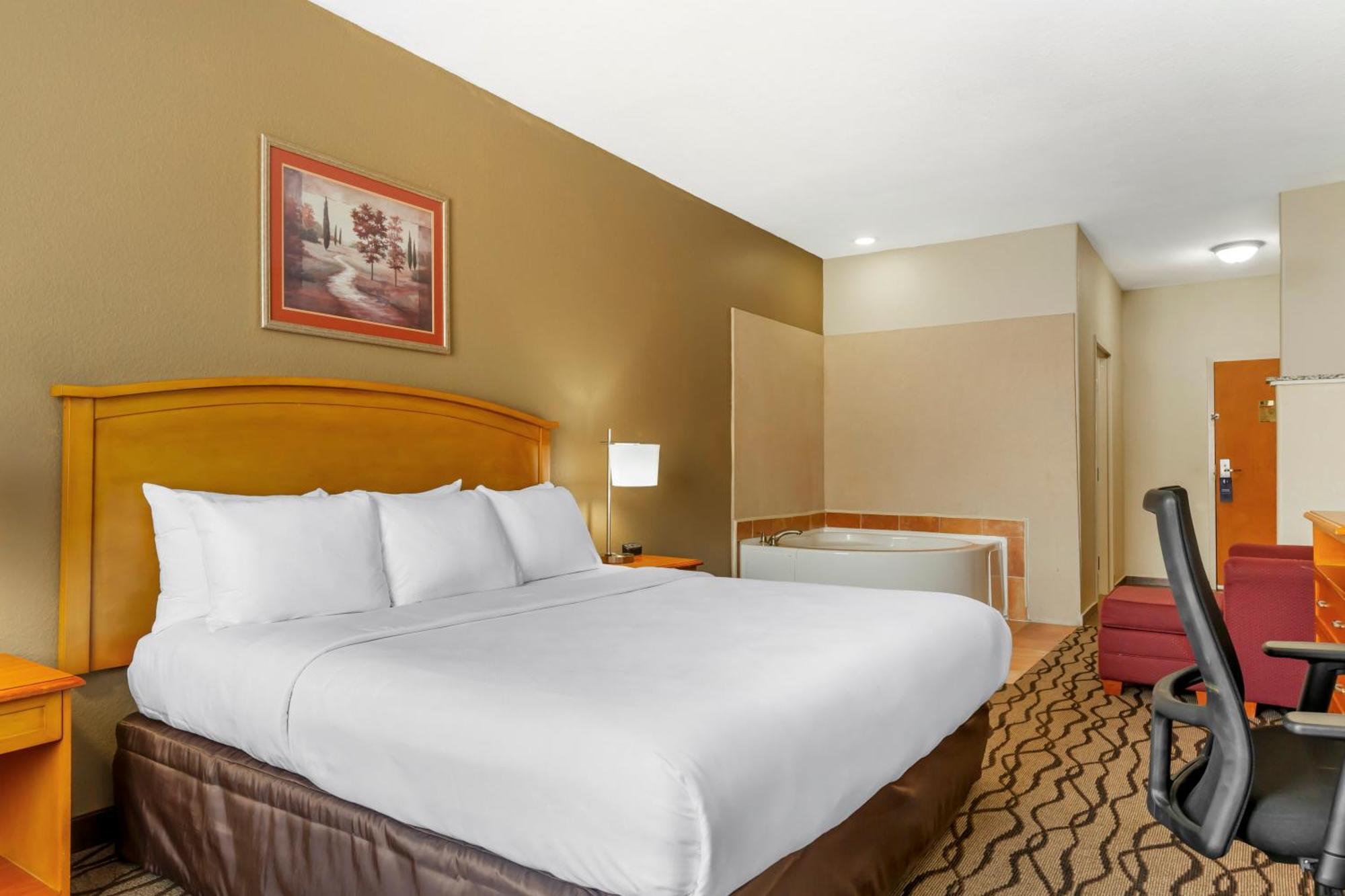 Comfort Inn & Suites Chesapeake - Portsmouth Exterior foto